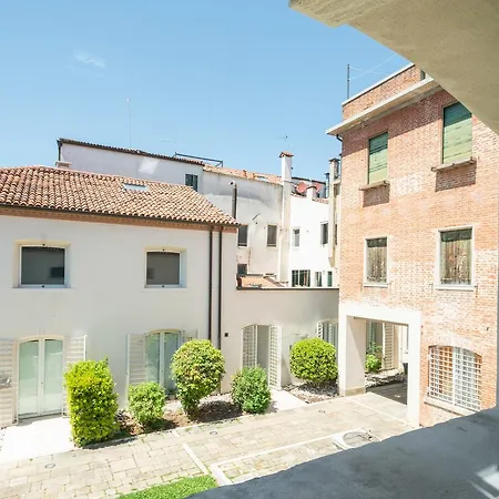 Apartment Ca Degli Archi 2 *